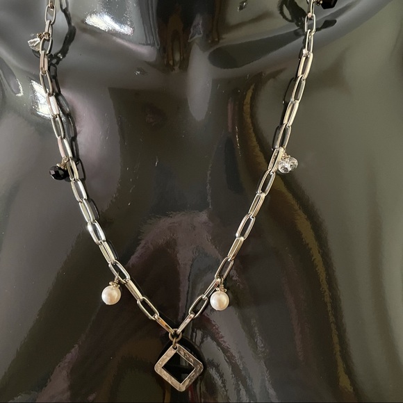 Sims Jewelry Silver tone link chain necklace glass beads detail - Picture 7 of 7